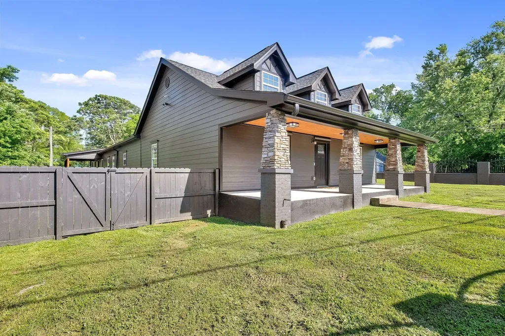 1513 Highland Avenue Columbia TN 38401