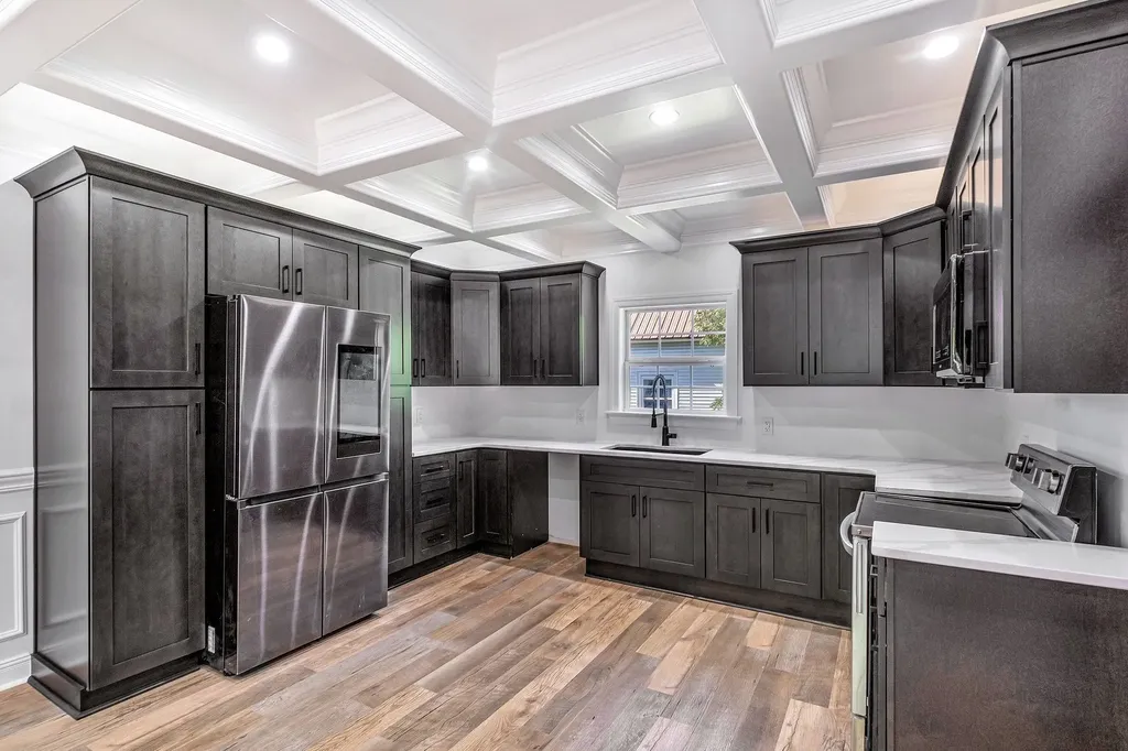 1513 Highland Avenue Columbia TN 38401