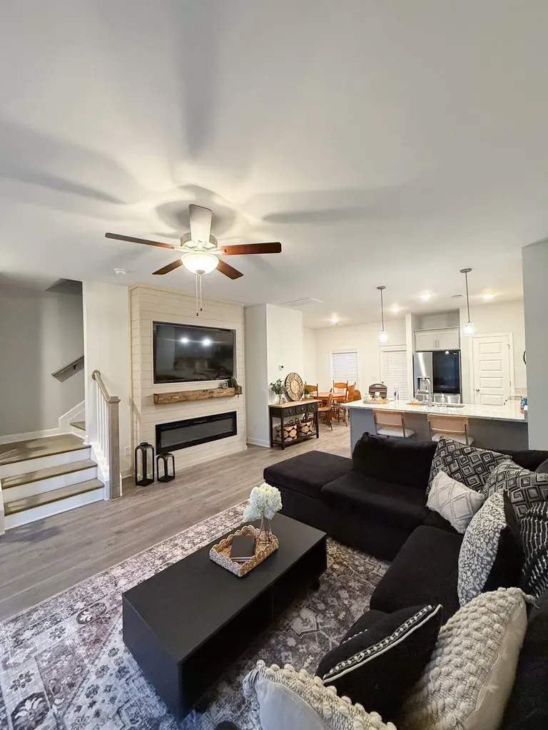 221 Holywell Drive Gallatin TN 37066