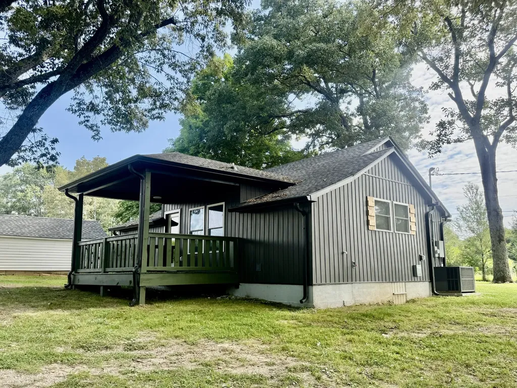 1541 Summitville Road Manchester TN 37355