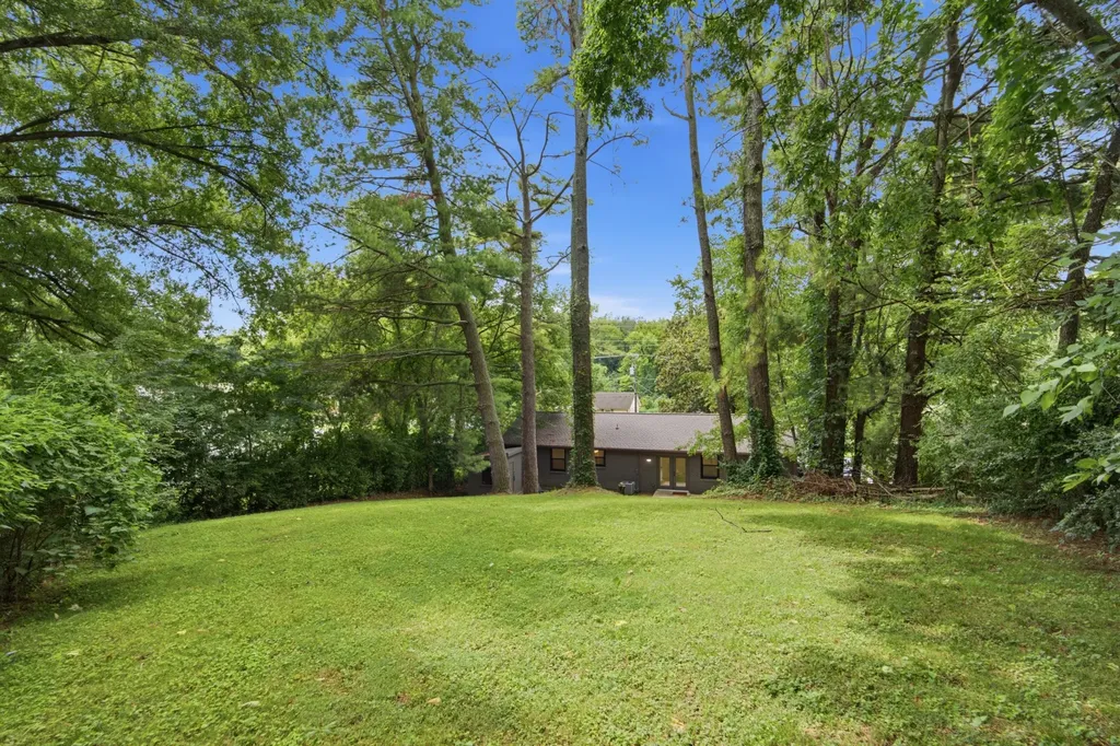 606 Huntington Parkway Nashville TN 37211