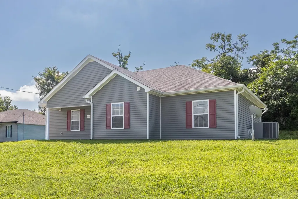 821 Verona Avenue Lewisburg TN 37091