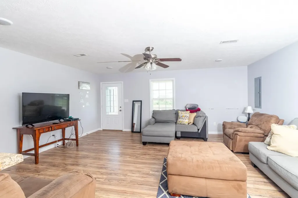 821 Verona Avenue Lewisburg TN 37091