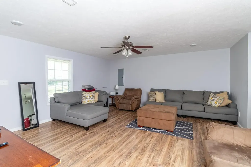821 Verona Avenue Lewisburg TN 37091