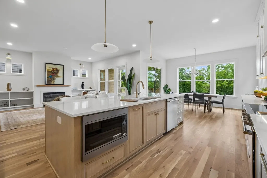 905B Potter Lane Nashville TN 37206