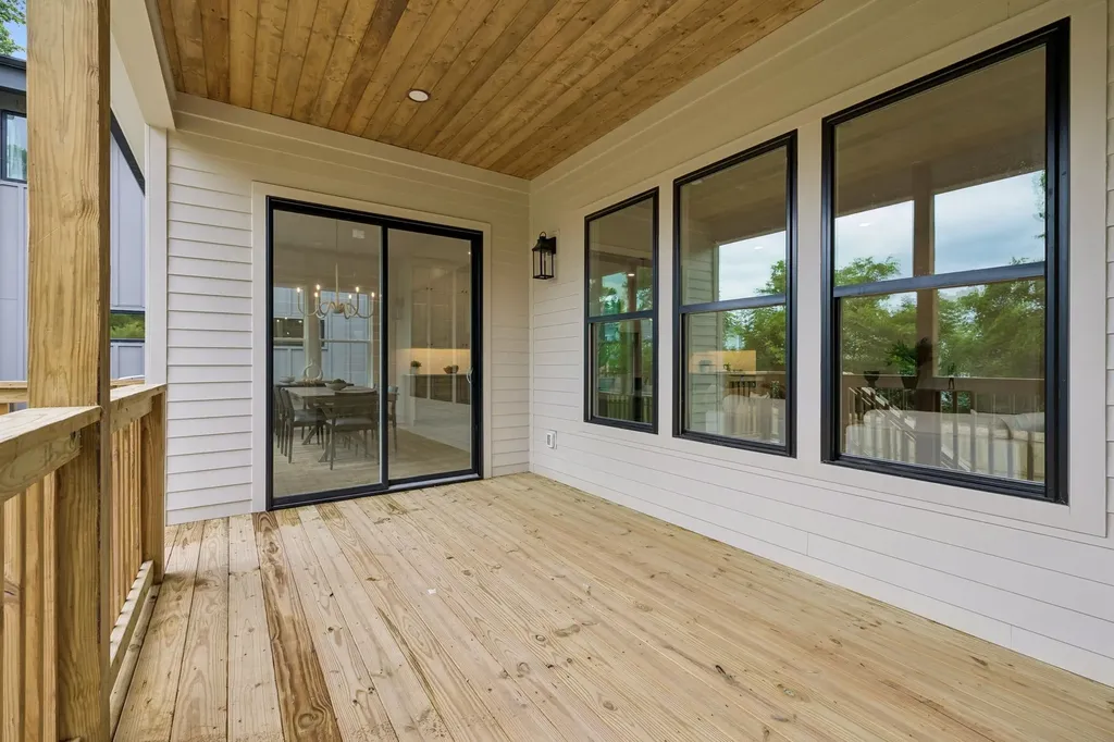 905B Potter Lane Nashville TN 37206