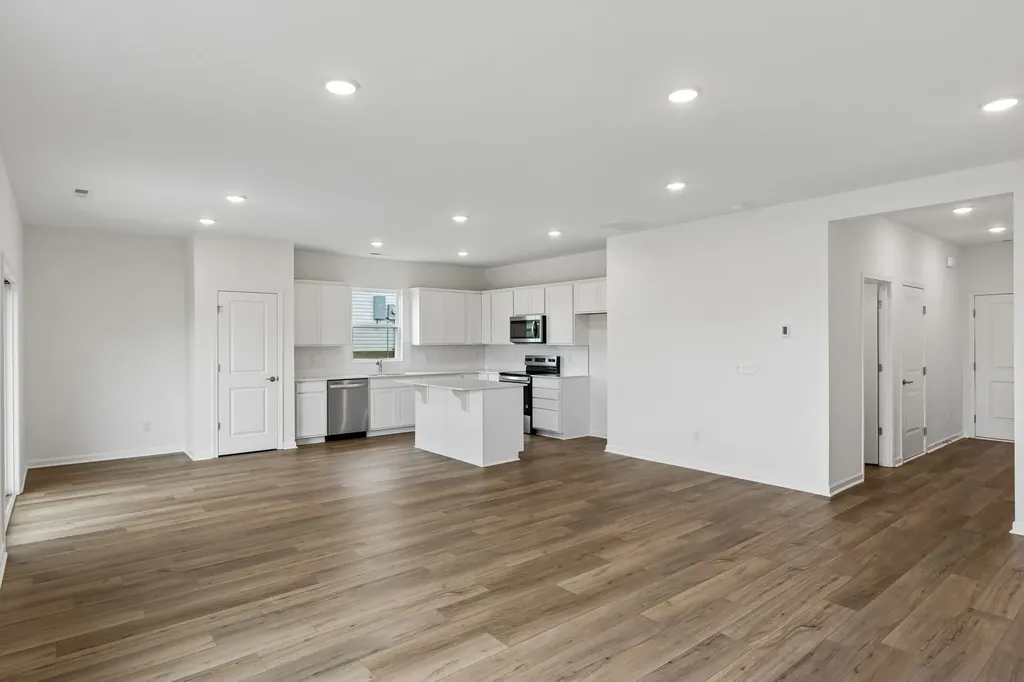 3281 Barrel Oak Pass Columbia TN 38401