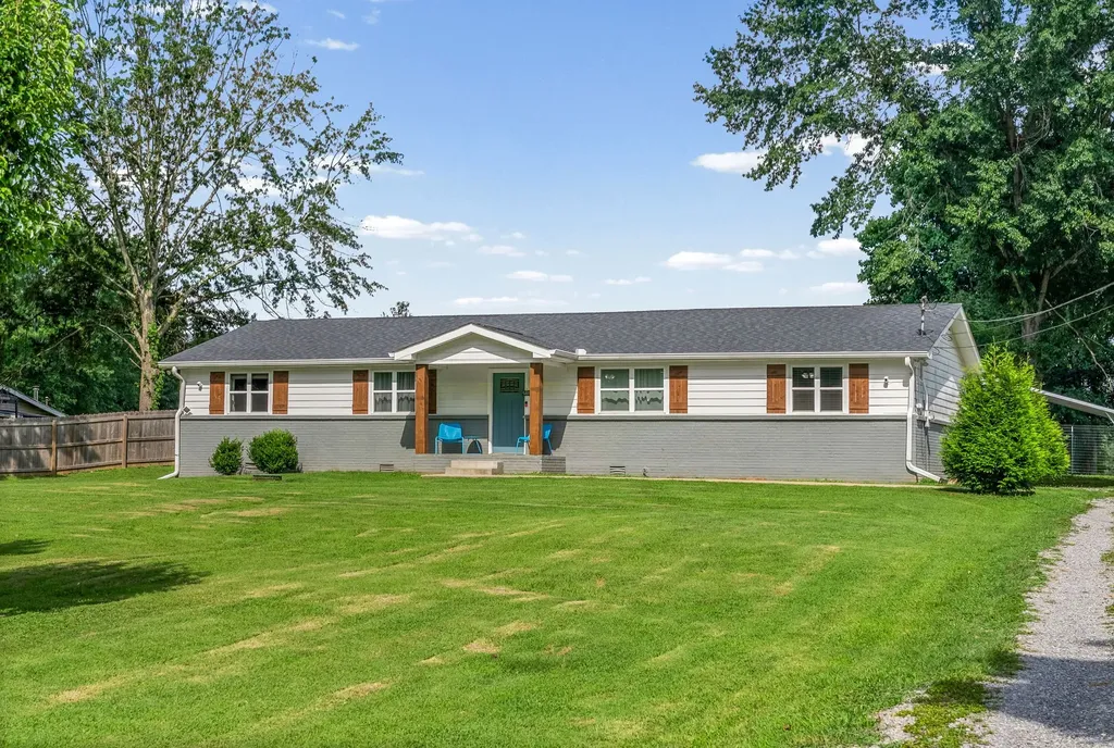 1931 Blue Bird Drive Pleasant View TN 37146
