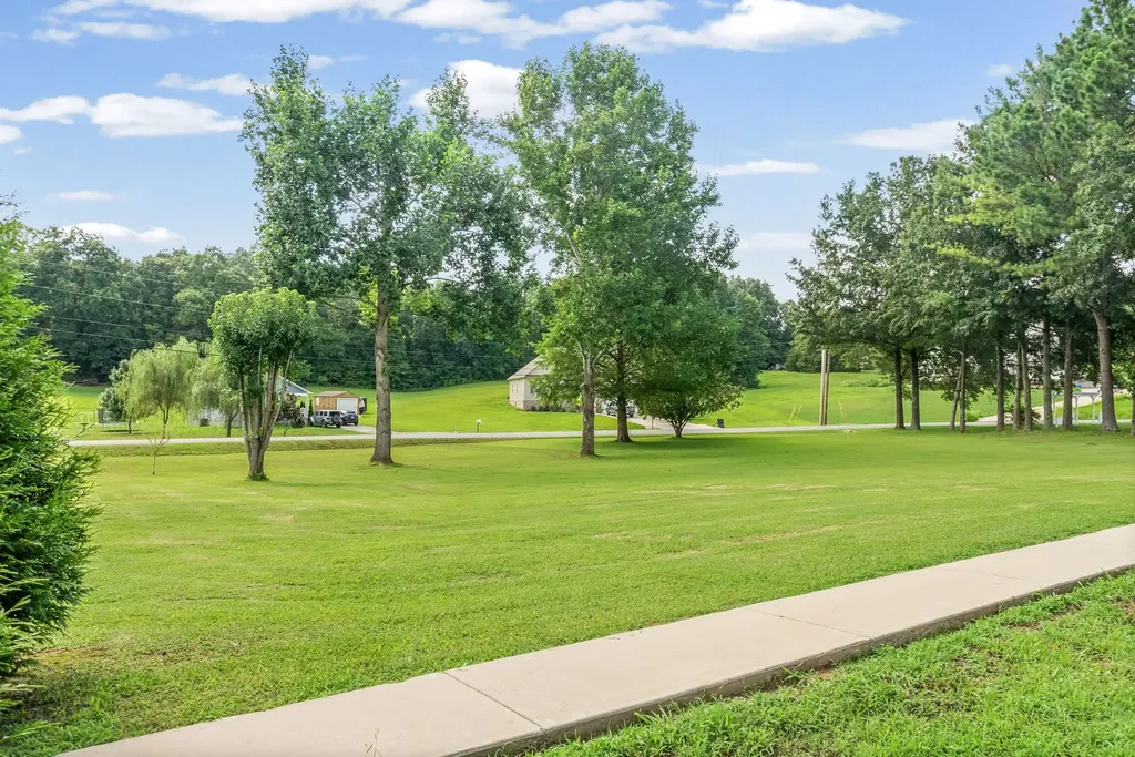 1931 Blue Bird Drive Pleasant View TN 37146
