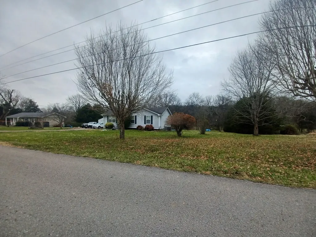 1009 Lynndale Drive Castalian Springs TN 37031
