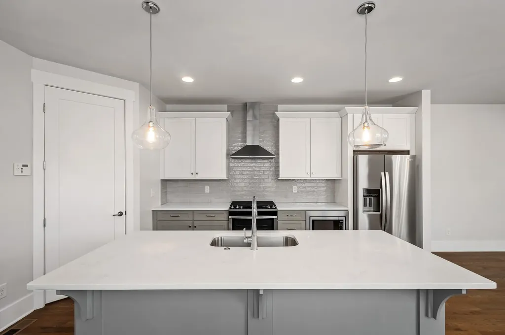 838B Lischey Avenue Nashville TN 37207