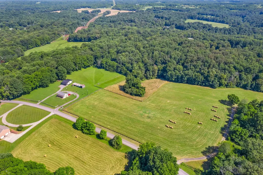 2 Jim Read Road Ashland City TN 37015