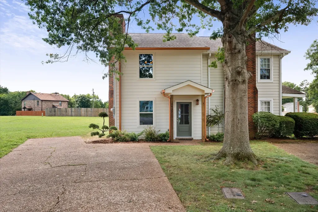 2437 Robbie Court Nashville TN 37214