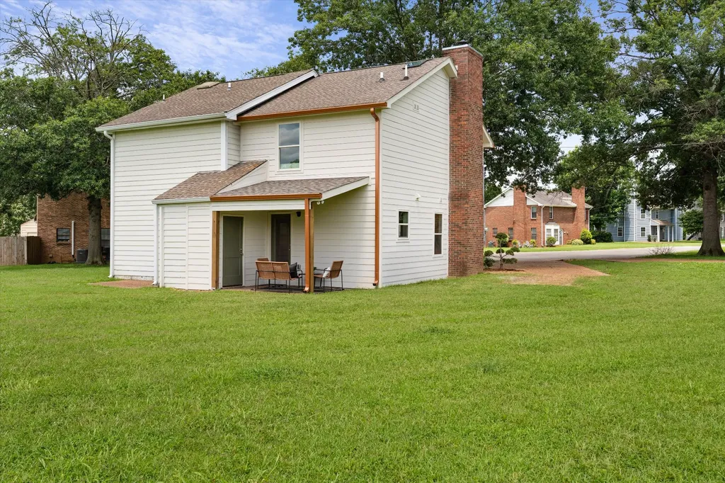 2437 Robbie Court Nashville TN 37214