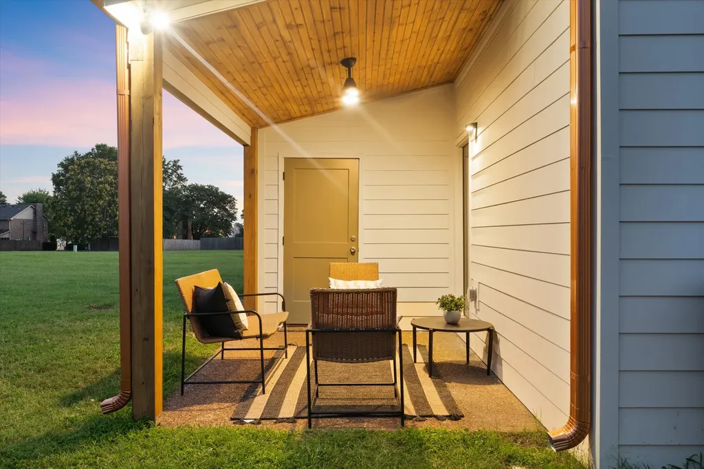 2437 Robbie Court Nashville TN 37214
