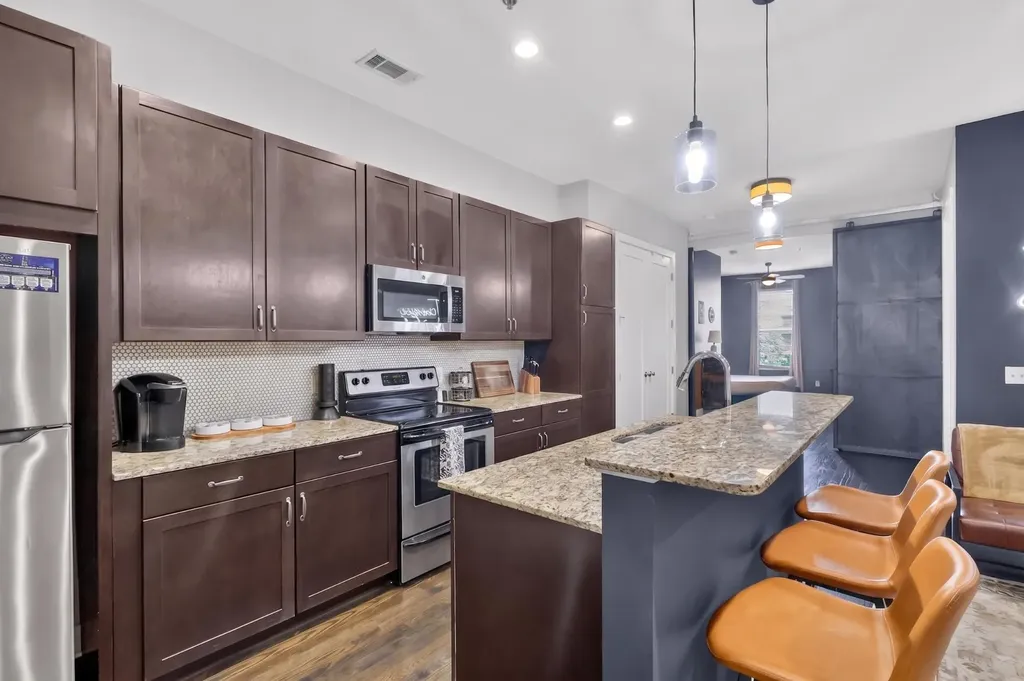 210 30th Ave, N Nashville TN 37203