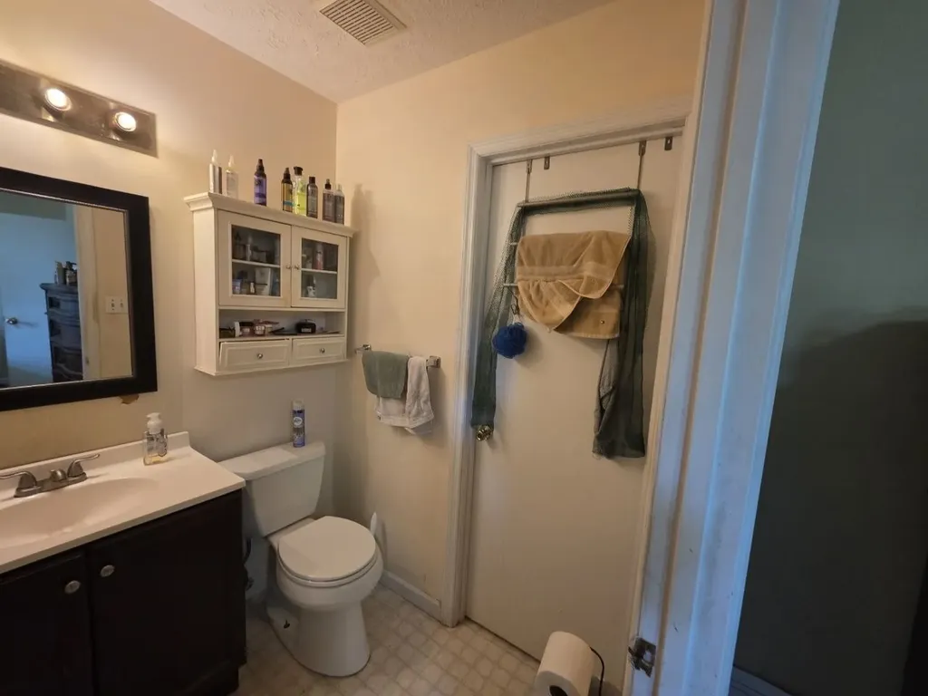 2001 Hyde Park Lane Knoxville TN 37921