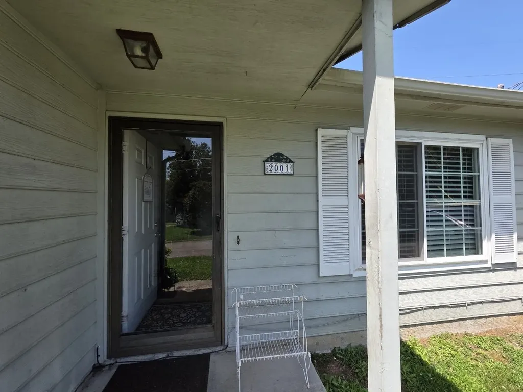 2001 Hyde Park Lane Knoxville TN 37921