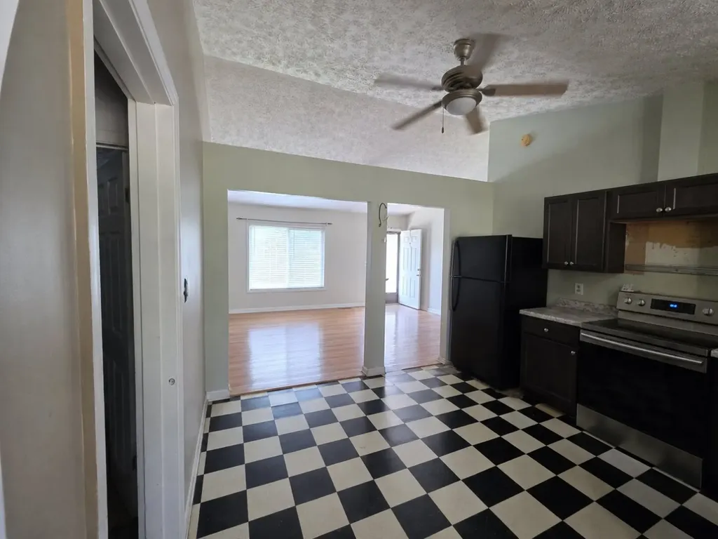 2001 Hyde Park Lane Knoxville TN 37921