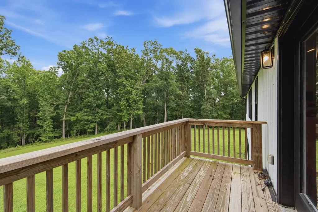 1658 Apache Trail Pegram TN 37143
