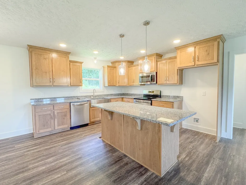 944 Wartrace Highway Pleasant Shade TN 37145