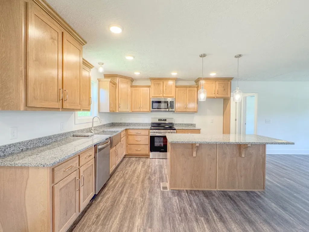 944 Wartrace Highway Pleasant Shade TN 37145