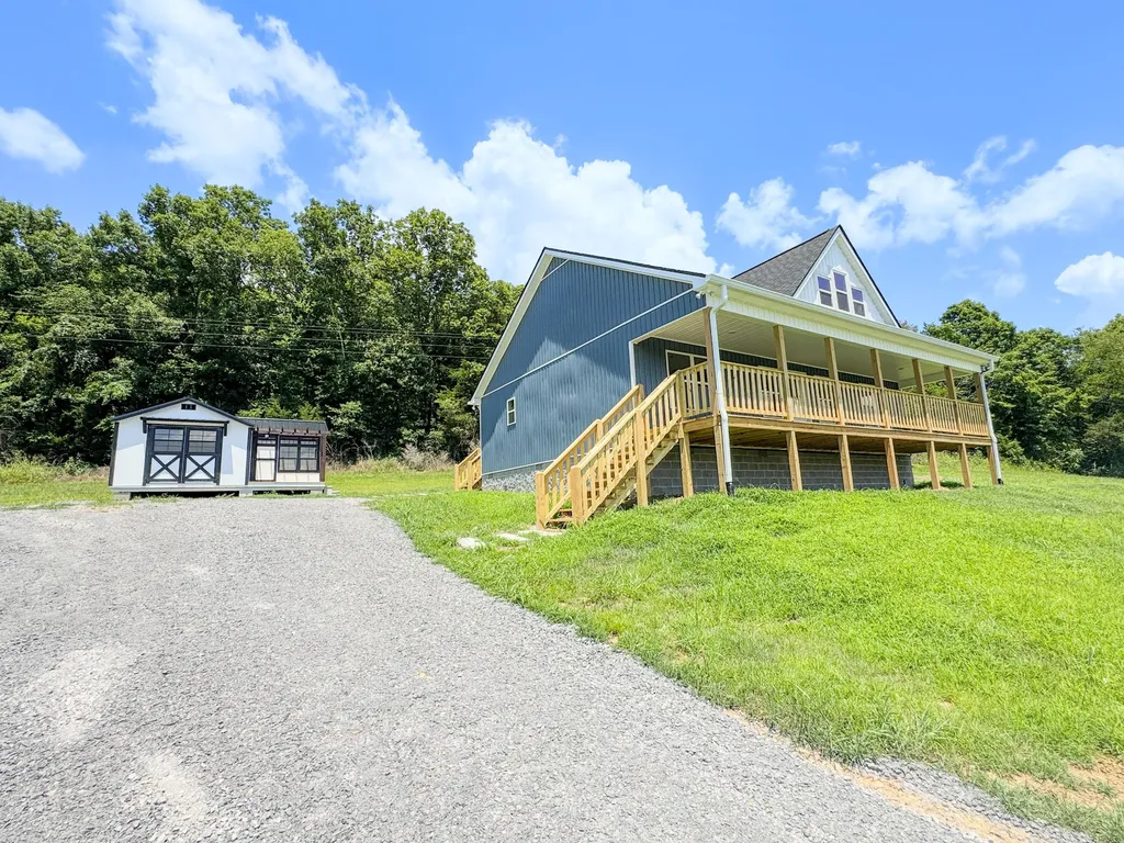 944 Wartrace Highway Pleasant Shade TN 37145
