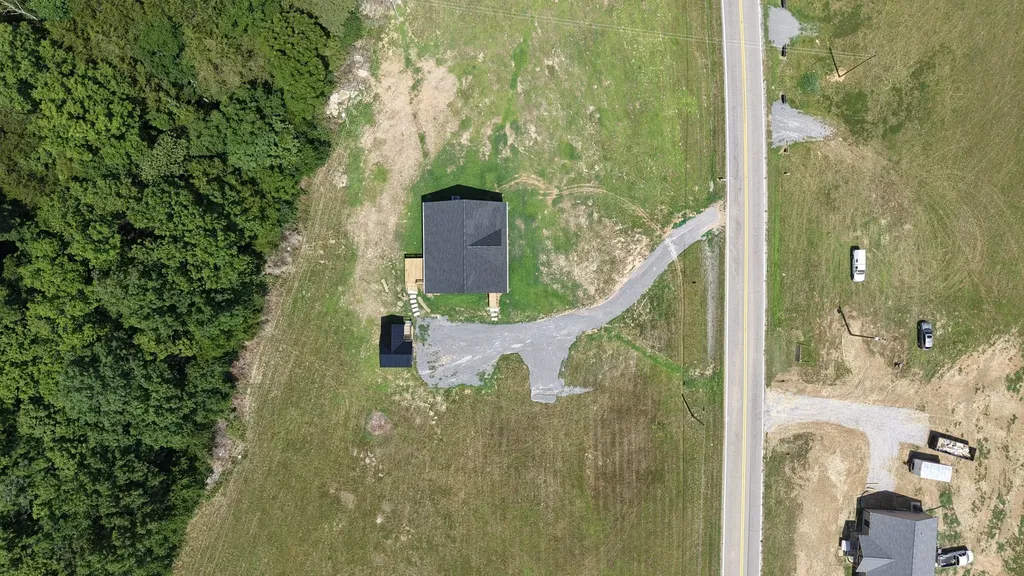 944 Wartrace Highway Pleasant Shade TN 37145