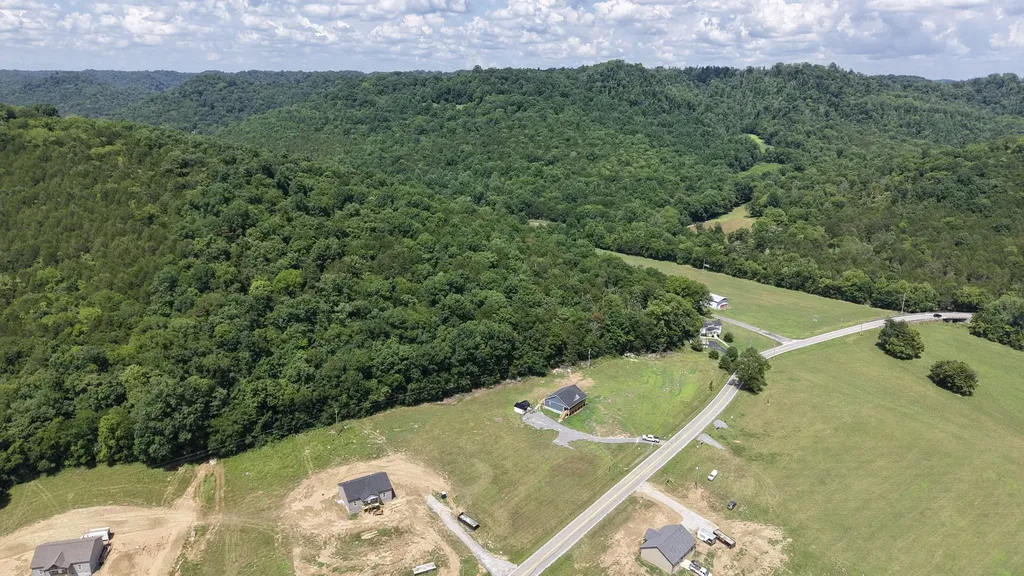 944 Wartrace Highway Pleasant Shade TN 37145
