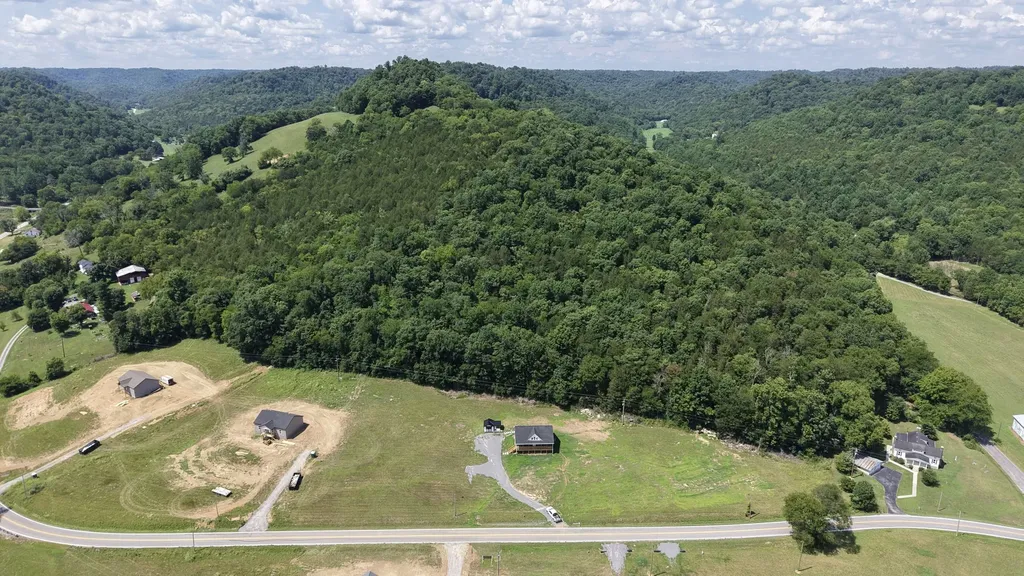 944 Wartrace Highway Pleasant Shade TN 37145