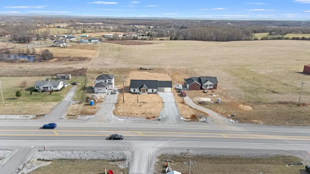 6245 Mcminnville Highway Smithville TN 37166