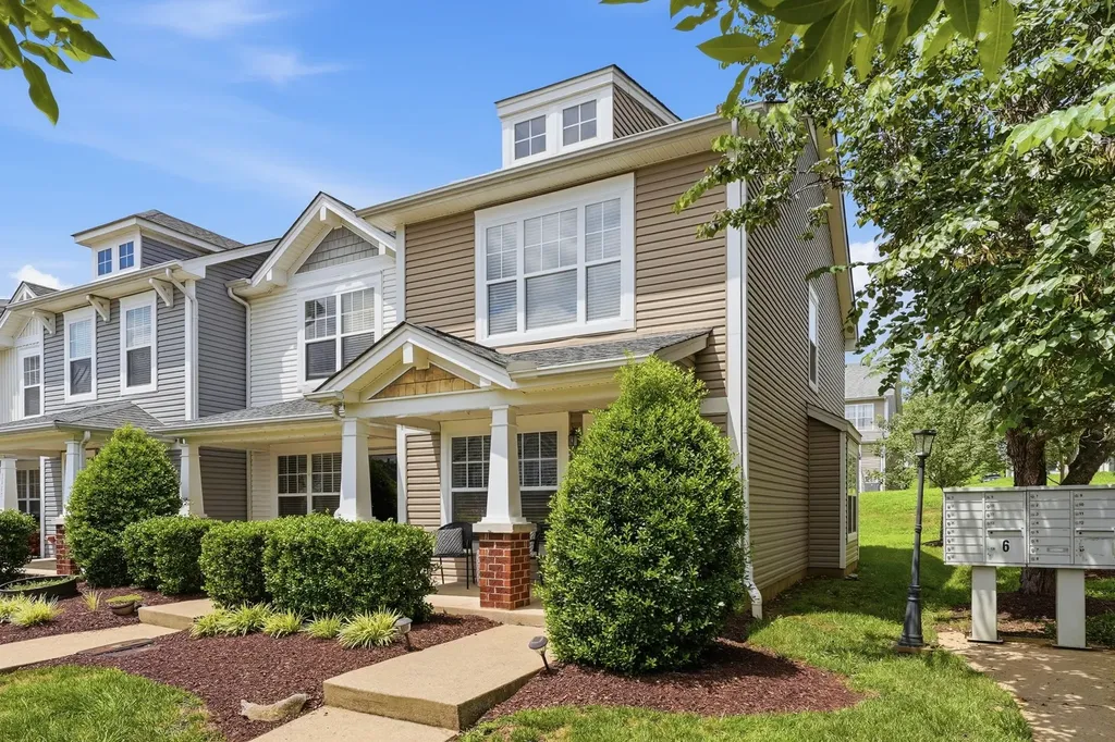 3373 Harpeth Springs Drive Nashville TN 37221
