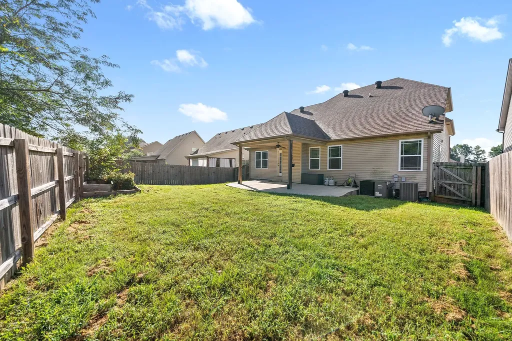 1483 Brew Moss Drive Clarksville TN 37043