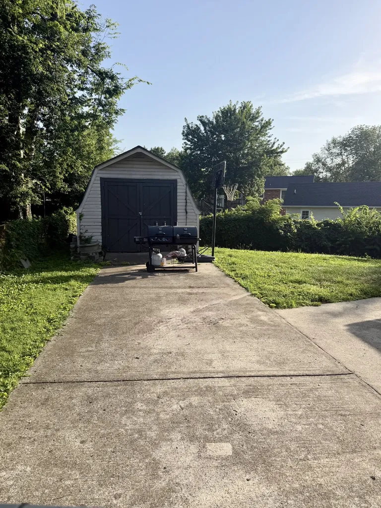 102 Shadydale Drive Hendersonville TN 37075