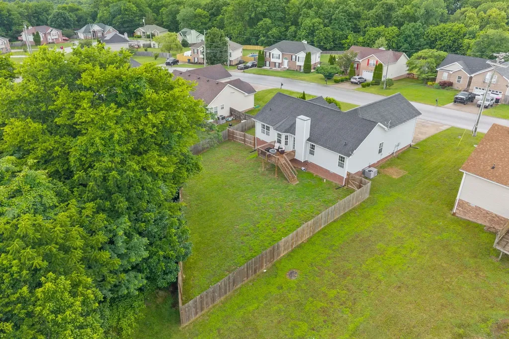 227 Harold Drive Clarksville TN 37040