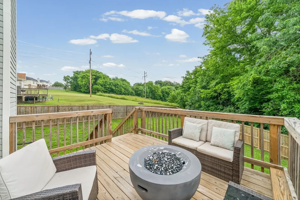 227 Harold Drive Clarksville TN 37040