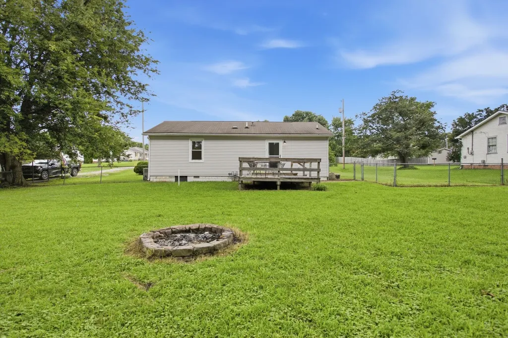 1615 Williamson Drive Columbia TN 38401