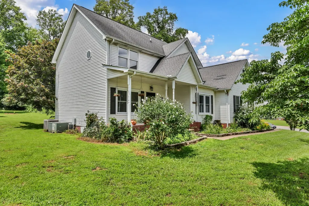 3490 Barkers Mill Road Clarksville TN 37042