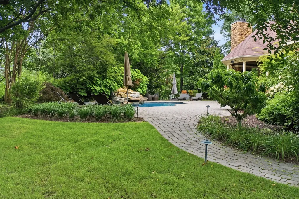 1136 Haverhill Drive Brentwood TN 37027