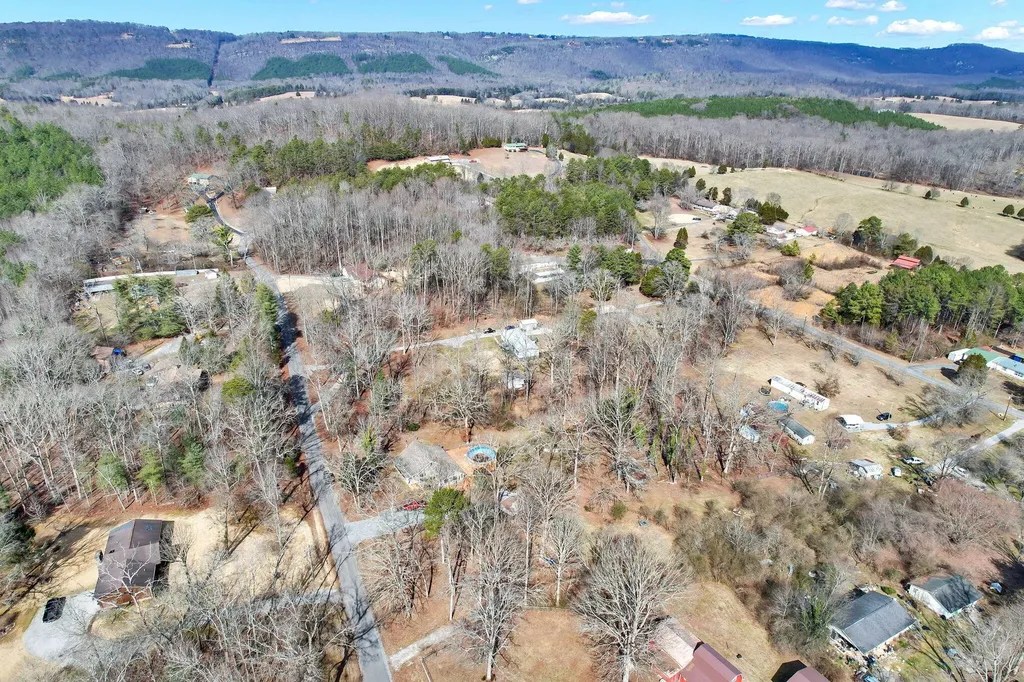 406 Payne Lane Spring City TN 37381