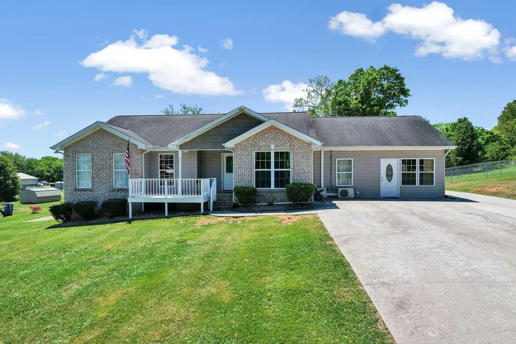 241 County Road 158 Riceville TN 37370