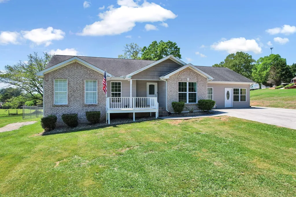 241 County Road 158 Riceville TN 37370