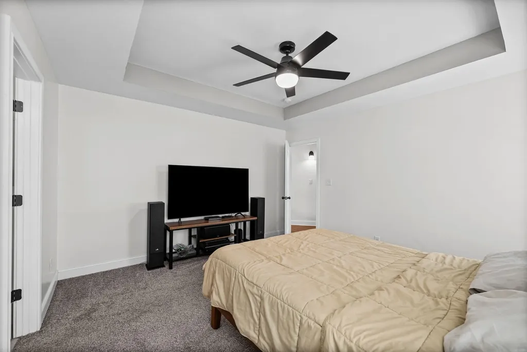 604 Hollow Crest Clarksville TN 37042
