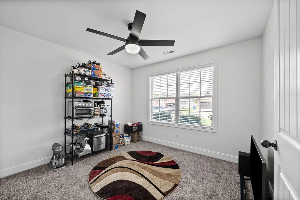 604 Hollow Crest Clarksville TN 37042
