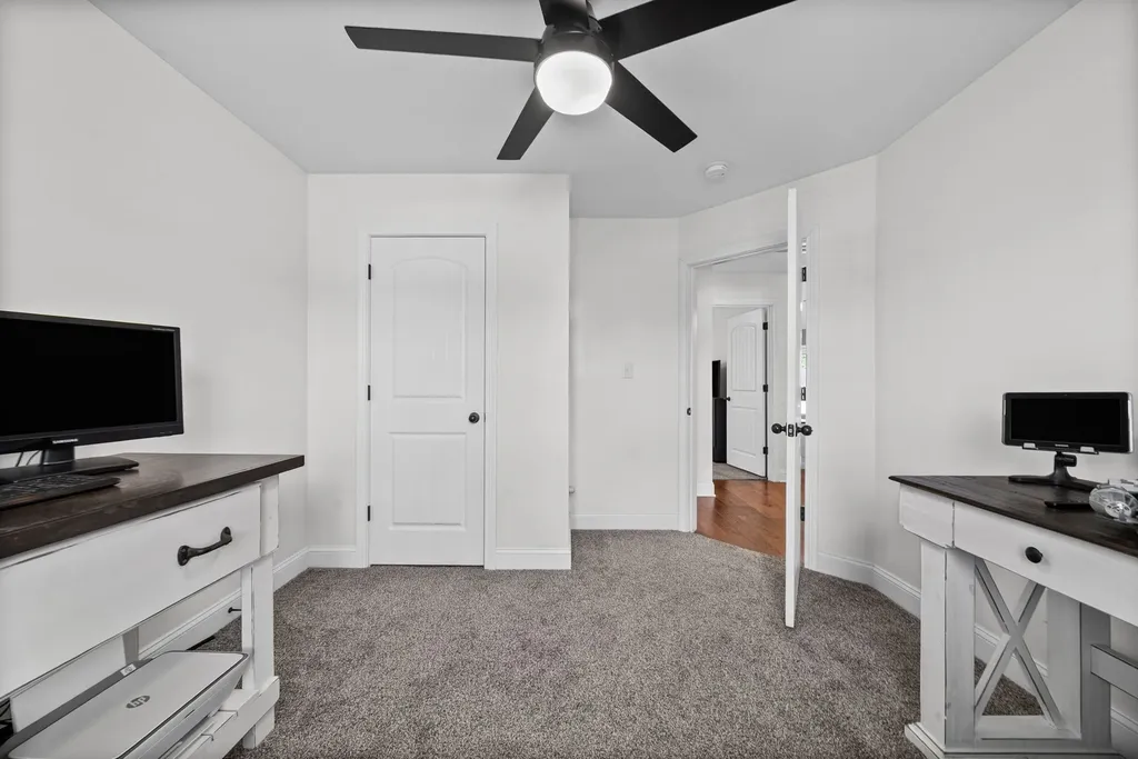 604 Hollow Crest Clarksville TN 37042