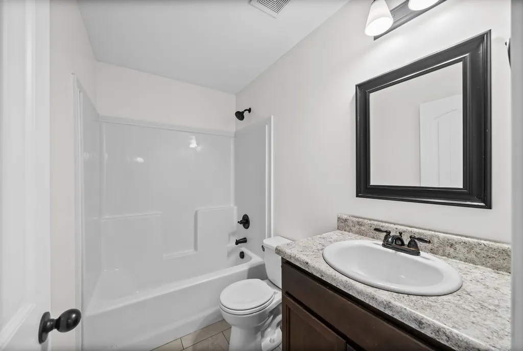 604 Hollow Crest Clarksville TN 37042