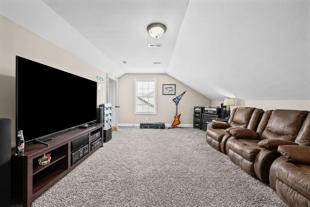604 Hollow Crest Clarksville TN 37042