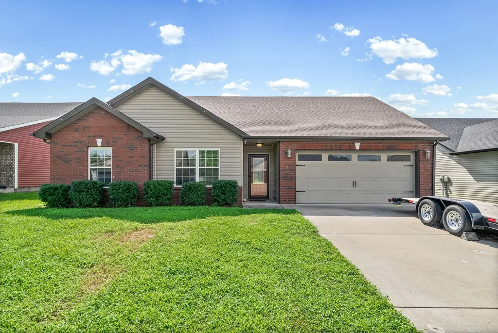 604 Hollow Crest Clarksville TN 37042