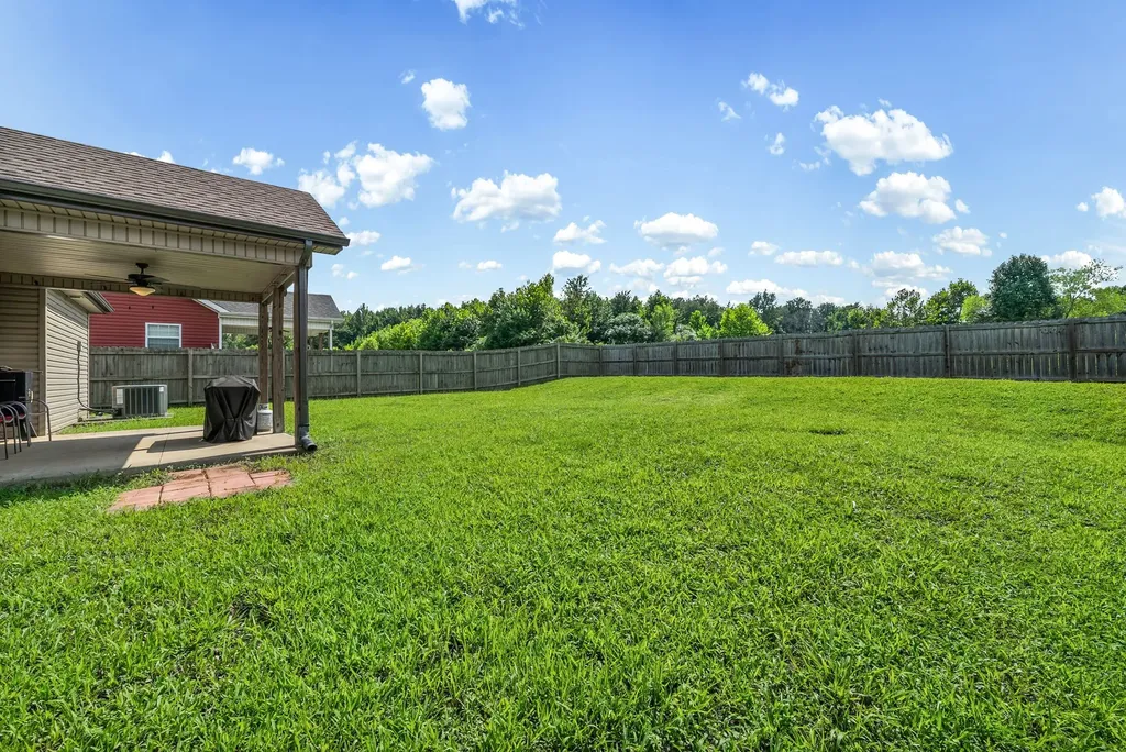 604 Hollow Crest Clarksville TN 37042