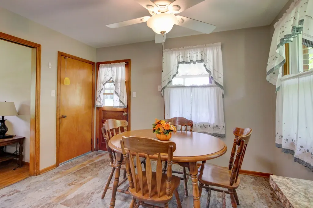 2302 Old Ashland City Road Clarksville TN 37043